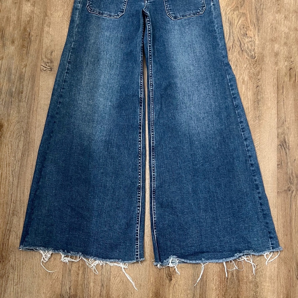 Free People We The Free Wide Leg Jeans Low Rise Raw Hem Front Patch Pockets 30 R - Picture 4 of 11